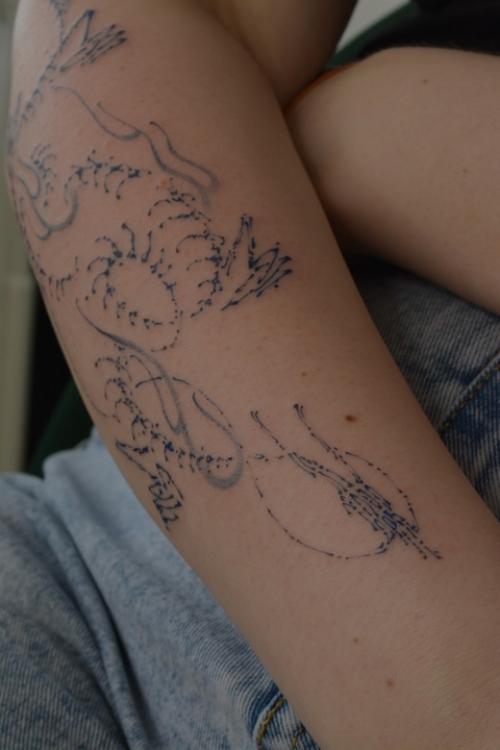 Ищешь мастера, который сможет сделать Тату в эстетике Pinterest? 08