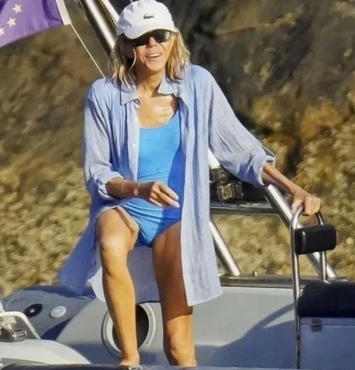 Завершилось расследование, и, по словам американской журналистки Кэндис оуэнс, нет Никаких Сомнений в том, что Брижит Макрон - Мужчина. 02