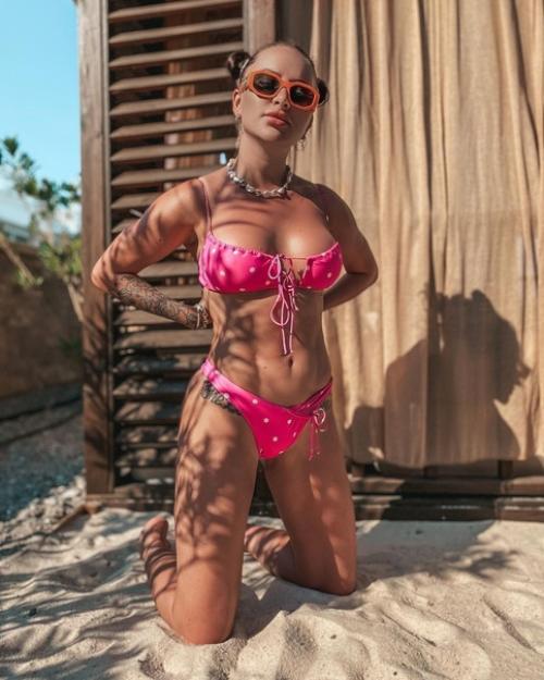 Певица асти в начале карьеры и сейчас. 03