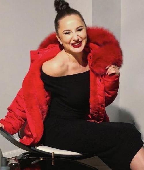 Певица асти в начале карьеры и сейчас. 02