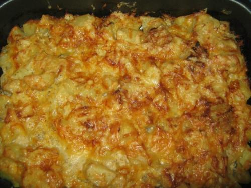 Картошка запеченная в кефире под сыром. 

