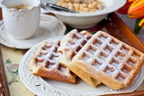 Венские вафли в вафельнице. Венские вафли в вафельнице.