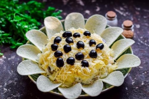 Салат Подсолнух с ананасами. 02 Салат Подсолнух с ананасами. 02