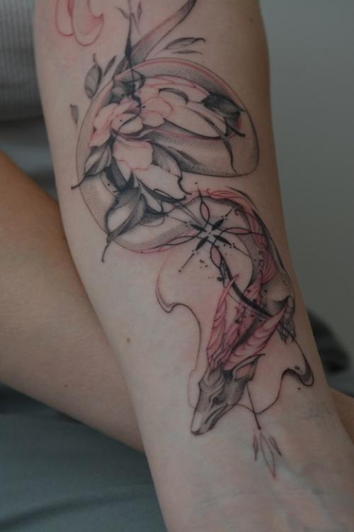 Ищешь мастера, который сможет сделать Тату в эстетике Pinterest? 02