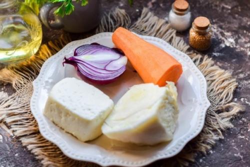 Тушеная капуста с адыгейским сыром. 01