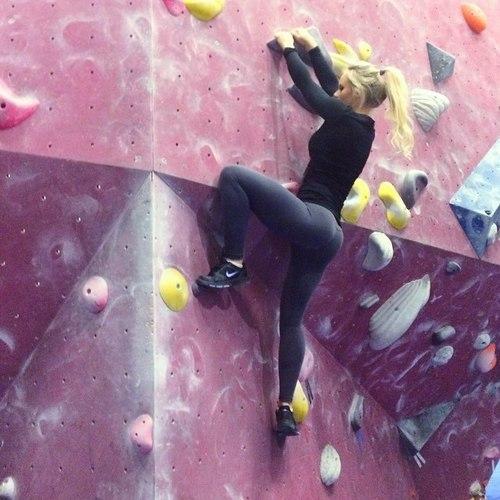 Скалолазание.  Чем оно для развития красивого тела полезно?