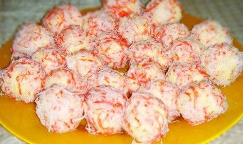 Рафаэлло из крабовых палочек. Рафаэлло из крабовых палочек.