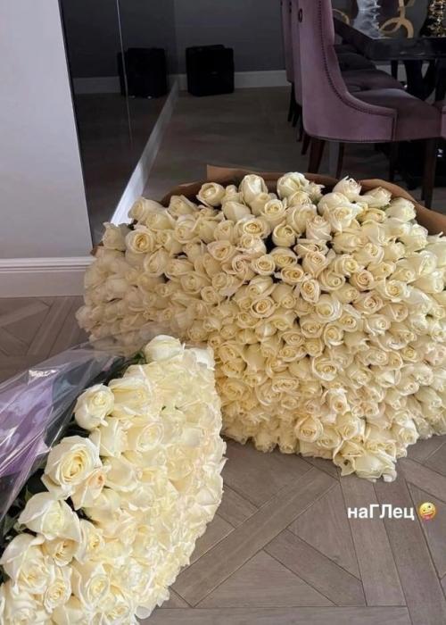 Аврора киба делится радостными моментами из своей личной жизни и не скрывает, как сильно ее поддерживает любимый человек, несмотря на расстояние. 01