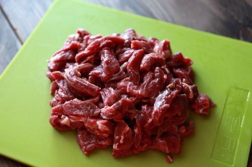 Бефстроганов. Тебе понадобится: 01 Бефстроганов. Тебе понадобится: 01