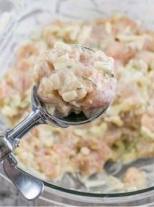 Куриные оладьи.  Ингредиенты: 04 Куриные оладьи.  Ингредиенты: 04