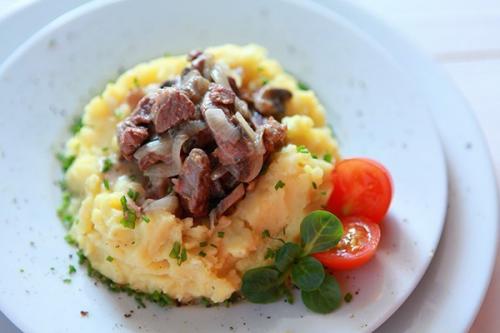 Бефстроганов. 

Тебе понадобится: 
