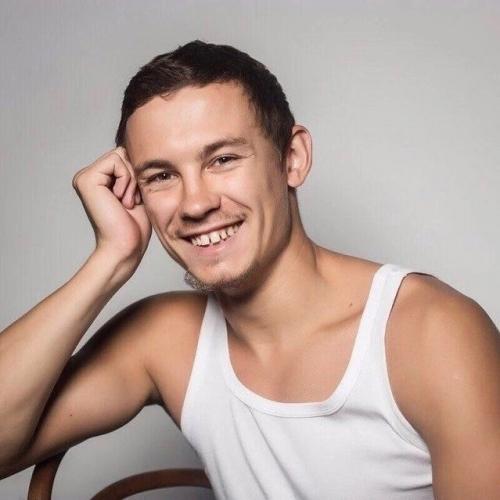 Виктория боня восхищается Никитой кологривым, особенно его уникальной внешностью. 02