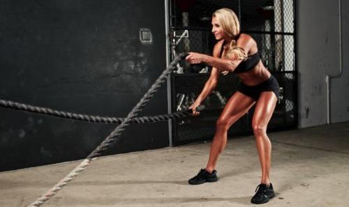 Тренировка с канатами.

