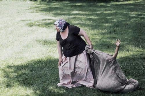 Обратная сторона материнской любви в фотопроекте анны радченко. 06