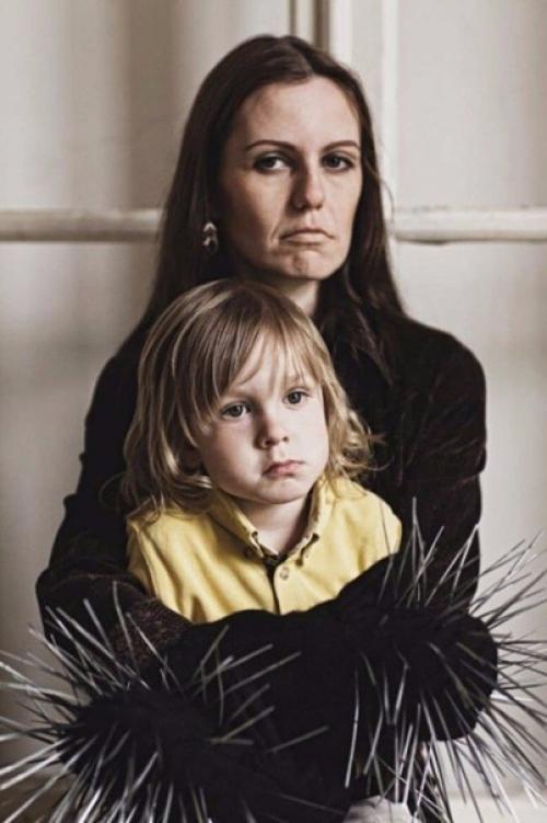 Обратная сторона материнской любви в фотопроекте анны радченко. 01