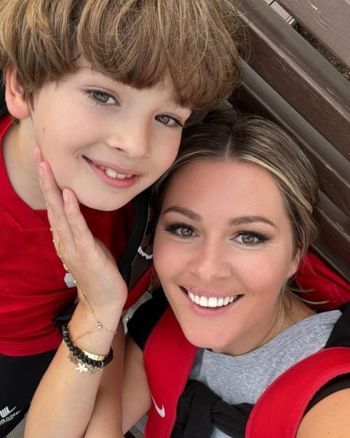 40-Летняя Мария Кожевникова призналась, что мечтает о пятом ребёнке. 04