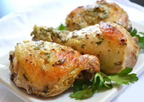 Курица в маринаде по-гречески. Курица в маринаде по-гречески.