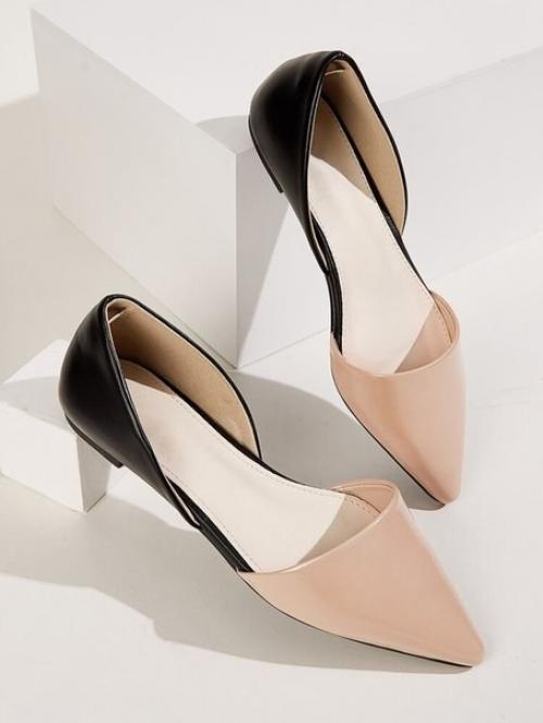 Остроносые балетки - одна из самых практичных и удобных пар обуви на весенний период времени.