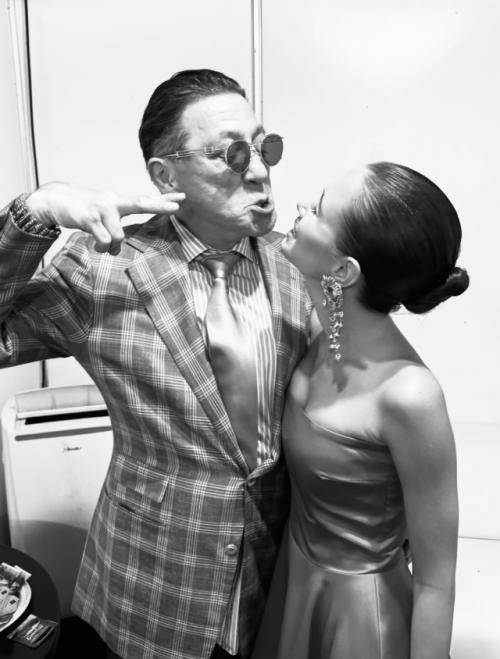 Аврора и Григорий Лепс официально расстались.

