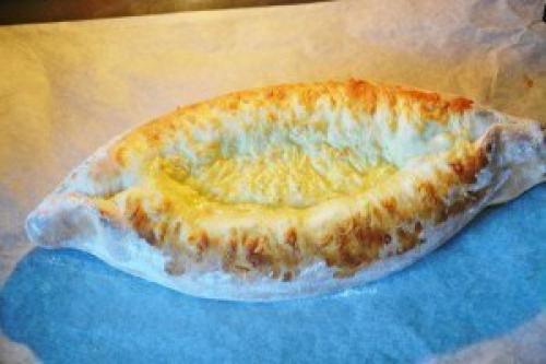 Хачапури по-аджарски.   Вам потребуется: 08