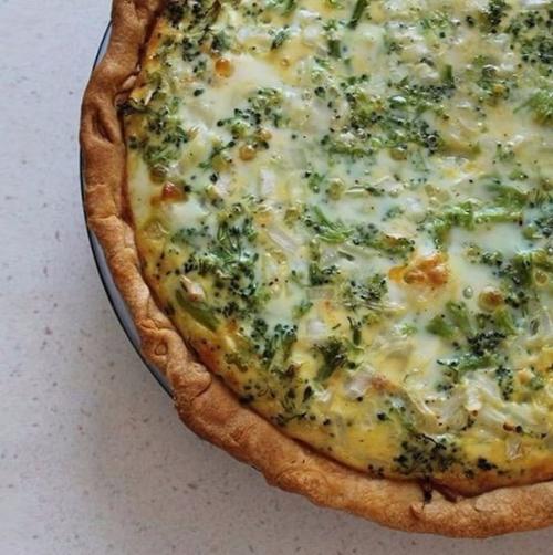 Простой пирог с брокколи.