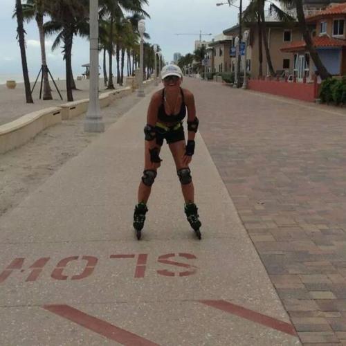 Какие ногти понравились больше, а какие - меньше всех? 02