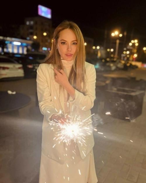 38-Летняя Зоя бербер - одна из немногих актрис, которые снимались в сериале Реальные Пацаны. 01