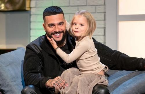 Дочь Тимати, Алиса, мечтает стать актрисой и уехать в США. 02