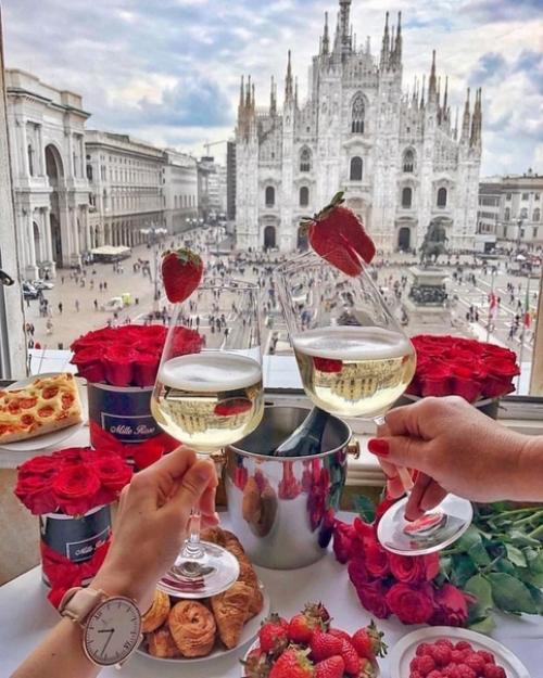 Таким образом, если я была бы тебе по-настоящему дорога ты бы не смог меня так просто отпустить. 04