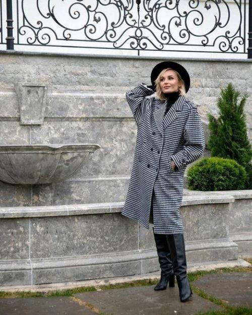 Полина гагарина провела экскурсию по шикарному загородному особняку. 01