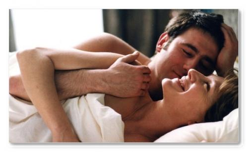 Как заделать шов между ванной и стеной! 04