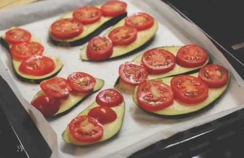 Баклажаны под помидорами с сыром. 04