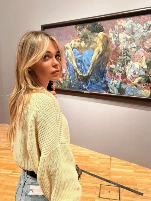 Срочно нужна работа: 38-летняя актриса Анна хилькевич недавно стала мамой в третий раз и уже строит планы на будущее. 01