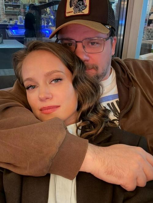 Гарик Харламов рассказал, почему он развёлся с Кристиной асмус. 01