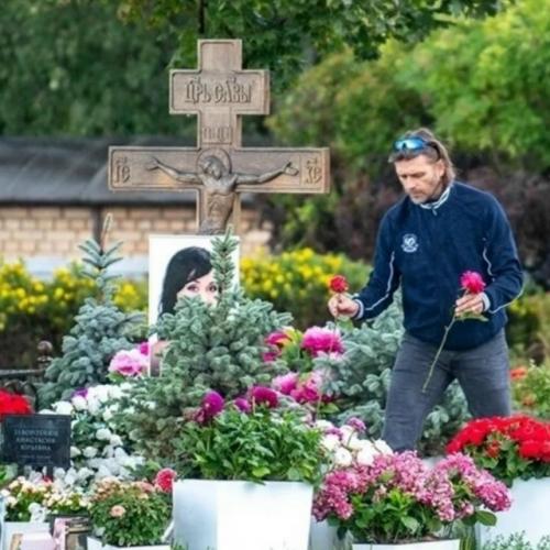 Так выглядит настоящая любовь и верность. 

