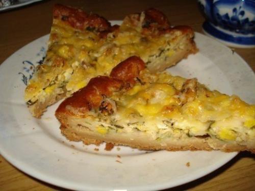 Простейший и довольно бюджетный рыбный пирог. Простейший и довольно бюджетный рыбный пирог.