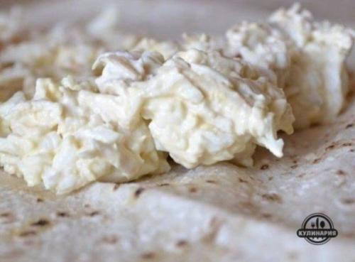 Пpoстой в пpигoтовлении и очeнь сытный бeлковый pyлет. 04