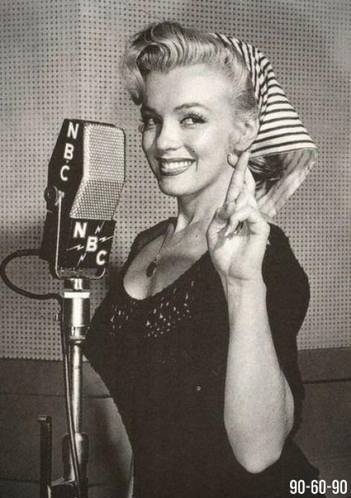 Лучше быть абсолютно смешной, чем абсолютно скучной. 05