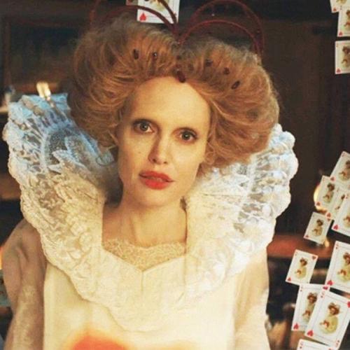 Прекрасная джоли в Питер Пэн и Алиса в стране Чудес. 03