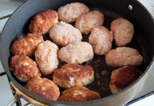 Котлеты с подливой. 01 Котлеты с подливой. 01