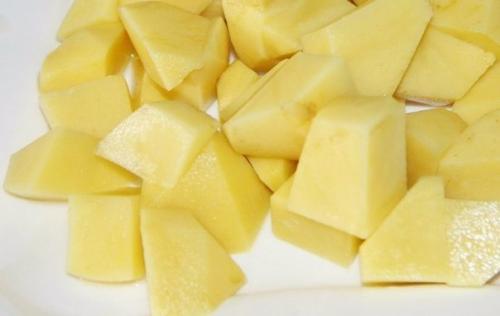 Вкусный куриный суп с сырными рулетиками. 01 Вкусный куриный суп с сырными рулетиками. 01