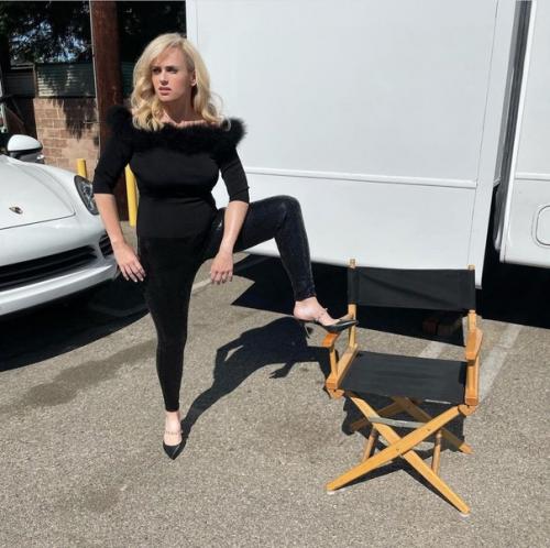 Эта актриса в свои 41 скинула 35 кг. 02