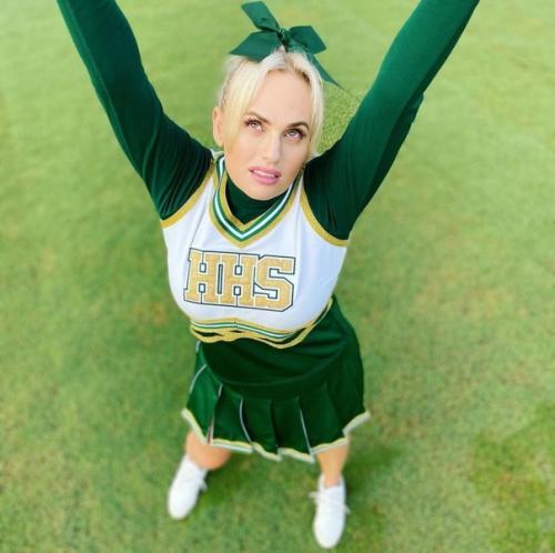 Эта актриса в свои 41 скинула 35 кг. 03