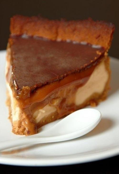 Творожник а-ля чизкейк с двойной глазурью.

