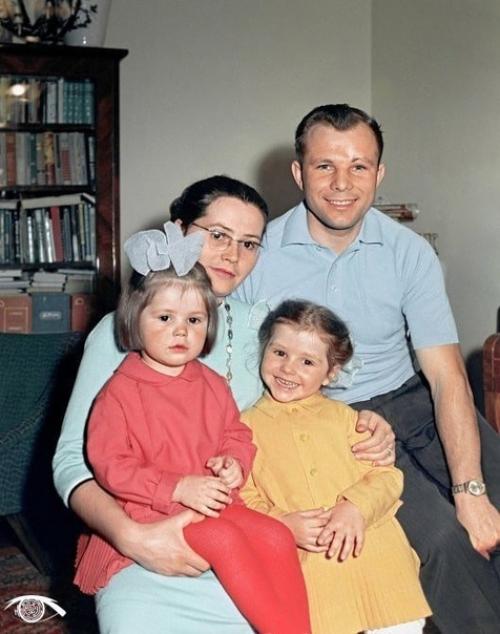 Архивные фото семьи Юрия гагарина. 02