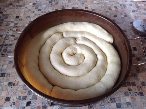 Пирог улитка с вишней. 03 Пирог улитка с вишней. 03