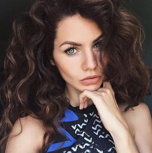 6 запрещенных действий со своими волосами!  