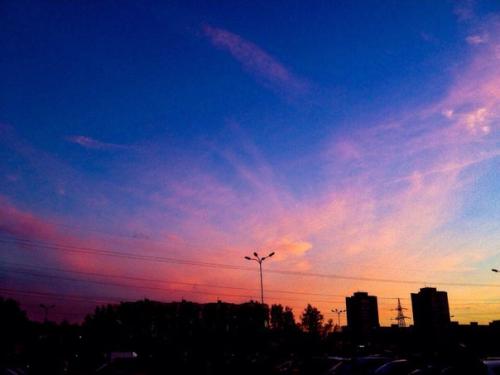 Привет, ребят.  Занимаюсь фотографиями с лета, однако немного забил на это дело, но все же. 03