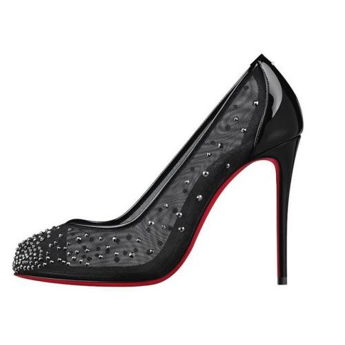 Джон Гальяно успел оставить еще один модный след в Maison Margiela, объединившись с Christian Louboutin. 04