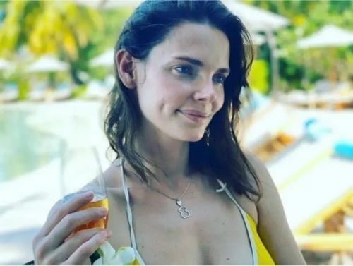 40-Летняя Елизавета боярская произвела настоящий фурор, появившись на публике в откровенном образе.  